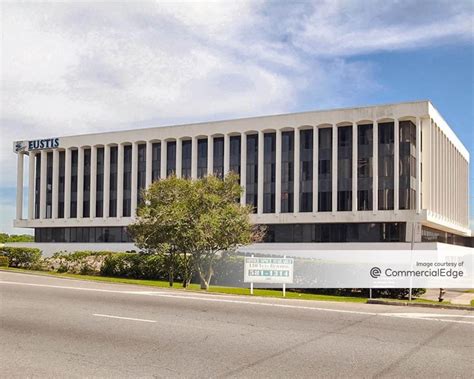 110 veterans blvd metairie.